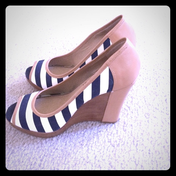 Splendid navy and white striped wedges - Picture 1 of 4