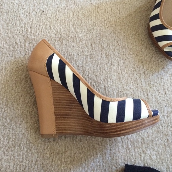 Splendid navy and white striped wedges - Picture 3 of 4