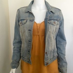 💕 GAP Denim/Jean Jacket 💕