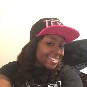 Meet your Posher, Teiara