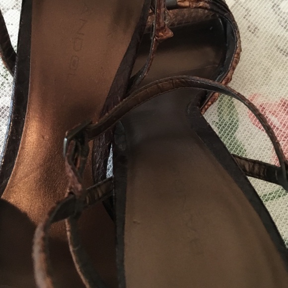 Shoes - Picture 3 of 4