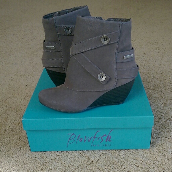 Blowfish Shoes - NEW Grey Wedge Booties