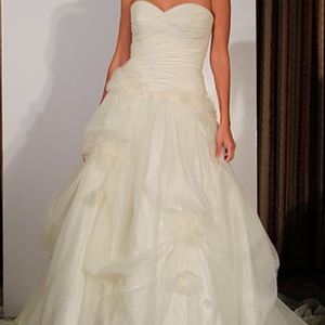 Augusta Jones Elaine wedding dress
