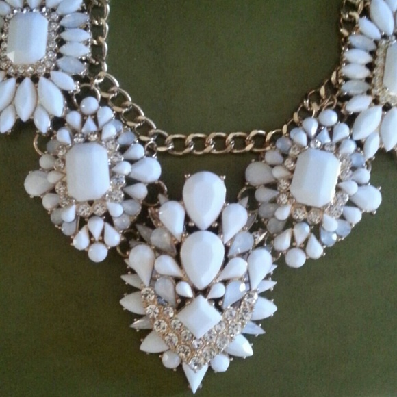Statement Necklace - Picture 2 of 3