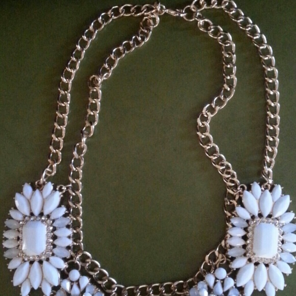 Statement Necklace - Picture 3 of 3