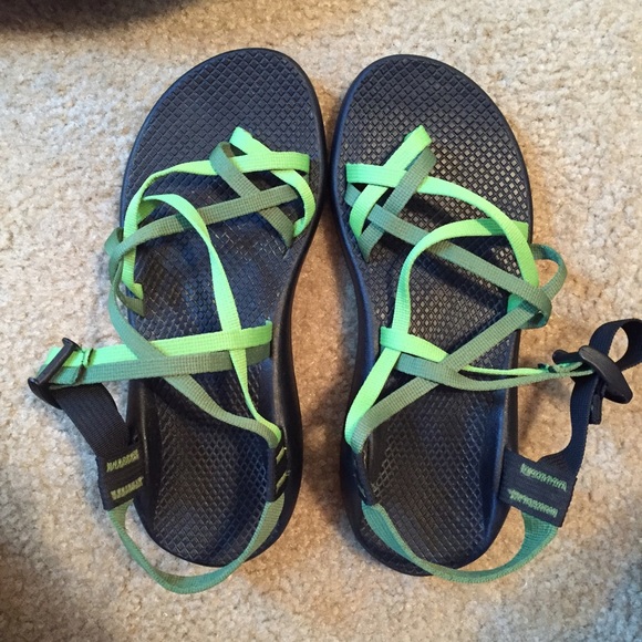 Green chacos