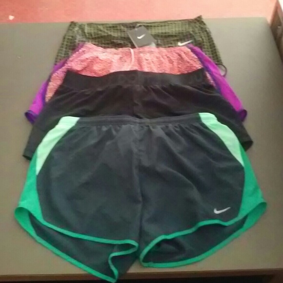 Brand new Nike shorts - Picture 1 of 3
