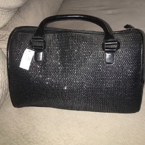 Black sequence purse.