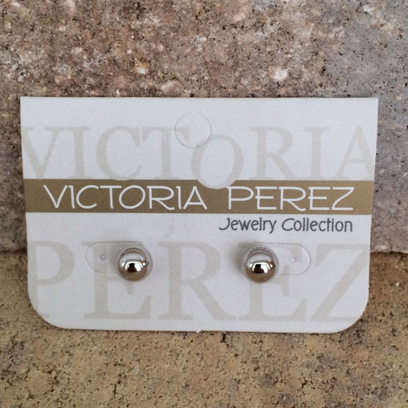 Stud Fashion Earring | Silver | Victoria Perez