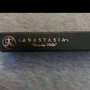 Anastasia Beverly Hills Brow pencil