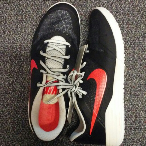 Woman's running shoes - Picture 1 of 2