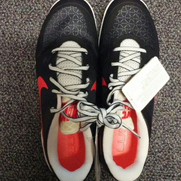 Woman's running shoes - Picture 2 of 2