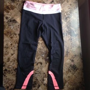 Lululemon crops. Black and coral.