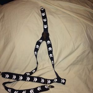 Skull suspenders