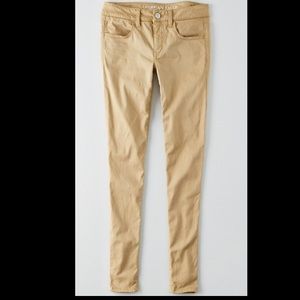 Khaki AE super stretch jeggings