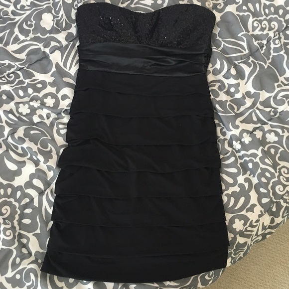 LITTLE BLACK DRESS