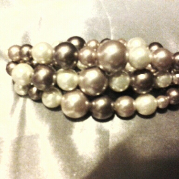 Lia sophia pearl bracelet