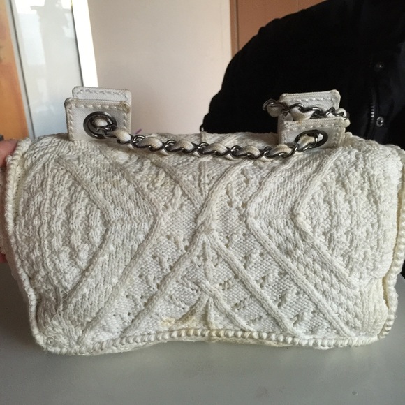βοΈSOLDβοΈChanel White Crochet Flap Bag - Picture 2 of 4
