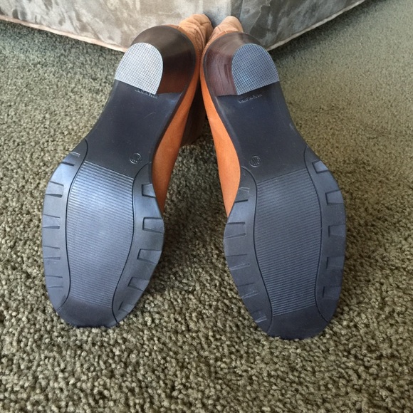 NWOT Suede Stacked Heel Brown Boots Size 9W - Picture 3 of 4