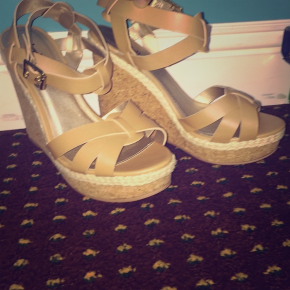Tan wedges