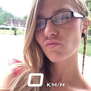 Meet your Posher, Kelly