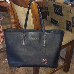 Michael Kors jet set purse