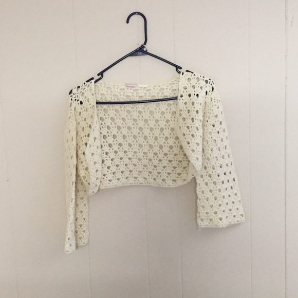 Crochet short cardigan