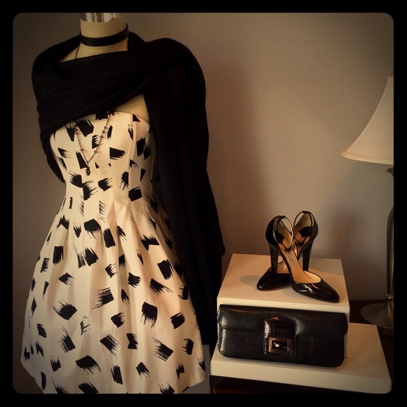 Kaii Dresses & Skirts - BNWT Adorable Strapless Dress SM by Kaii