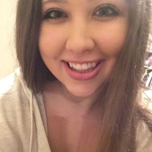 Meet your Posher, Alison