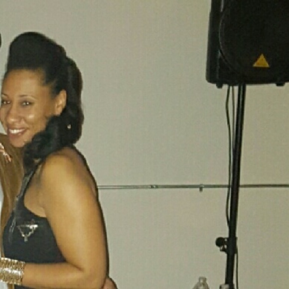 Meet your Posher, Mitzi - Picture 1 of 1