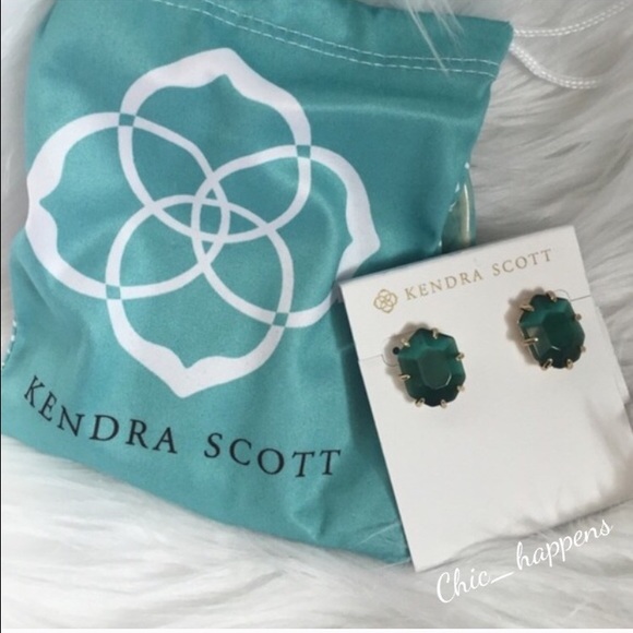 💚SOLD💚KS💚Morgan Studs in Emerald Green - Picture 3 of 6