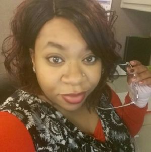 Meet your Posher, Renee