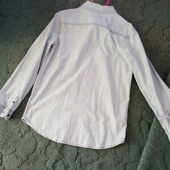 Long Sleeve Light Denim - Picture 2 of 3