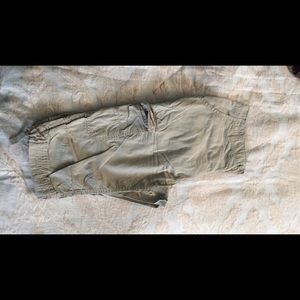 Capri cargo pants
