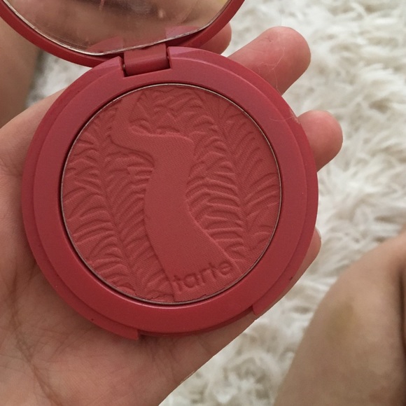 Tarte Blush - Picture 2 of 4
