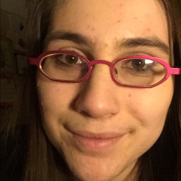 Meet your Posher, Michaela - Picture 1 of 1