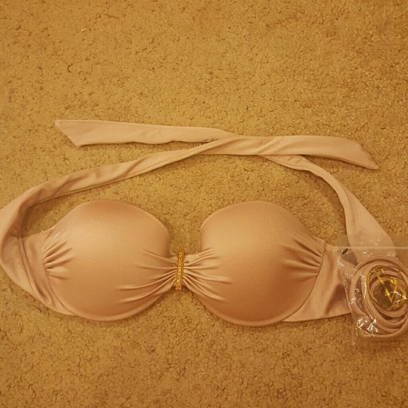 BNWOT Victoria's secret bikini top
