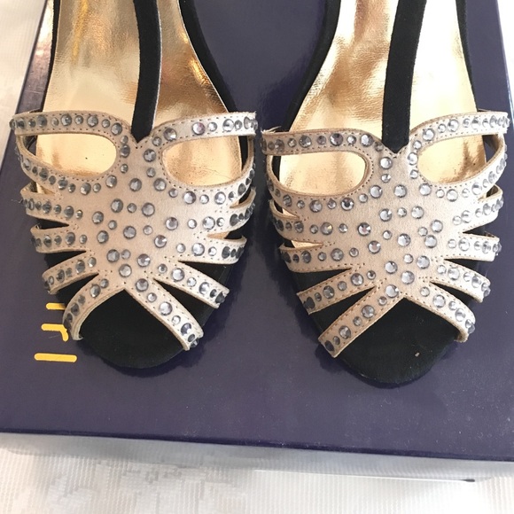 💥flash sale 💥Madden girl embellished heels - Picture 2 of 4