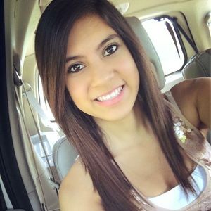 Meet your Posher, Adriana