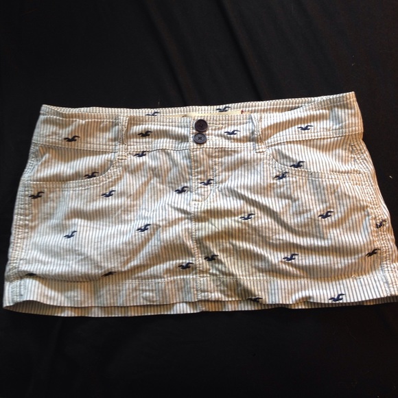 Hollister skirt