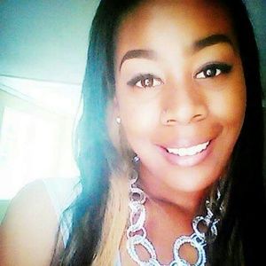 Meet your Posher, Keosha