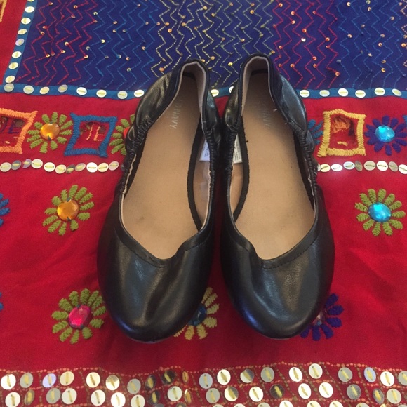 Flats black shoes