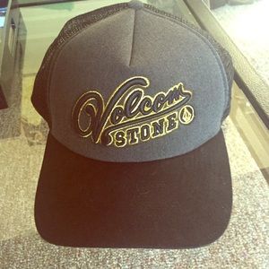 Clearance Volcom stone snap back hat