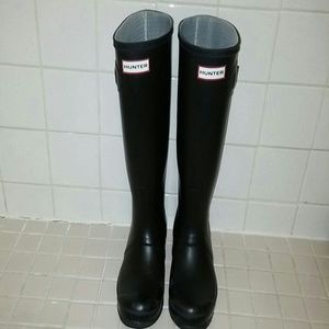 USED REAL HUNTER BOOTS !!! With socks !