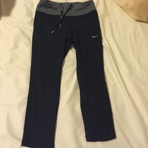 Nike drifit tights. worn once.