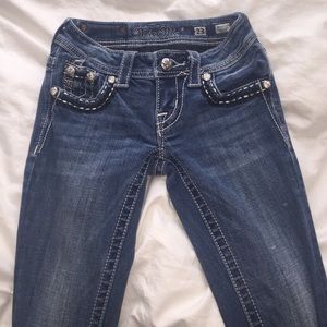 Buckle jeans