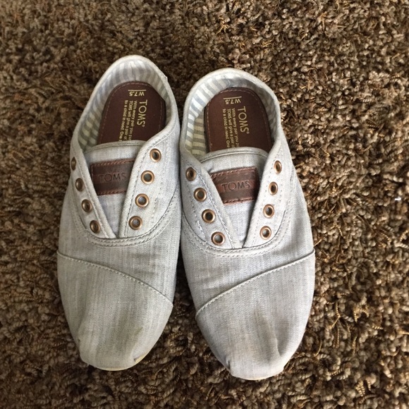 TOMS slip ons