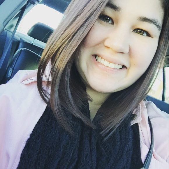 Meet your Posher, Tiffany - Picture 1 of 1