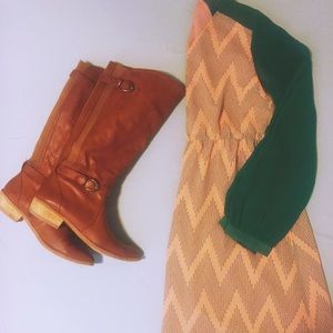 💚Gorgeous peach & kelly green chevron dress💚