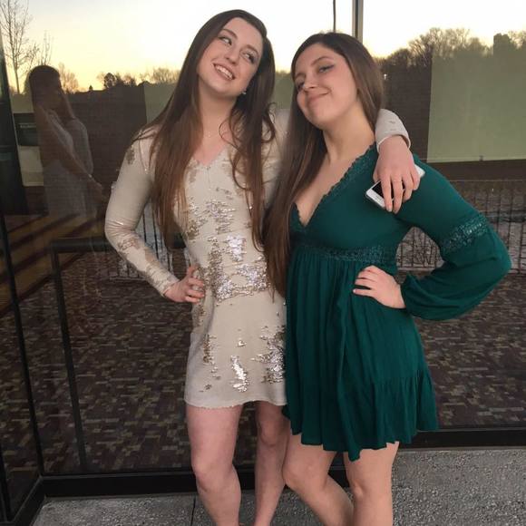 Meet your Posher, Sierra